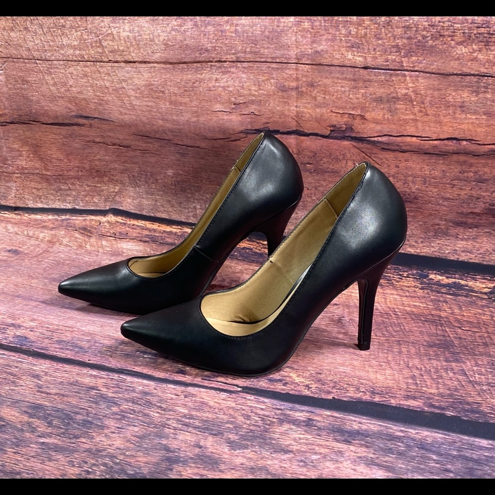 Chinese Laundry Heels Size 8M